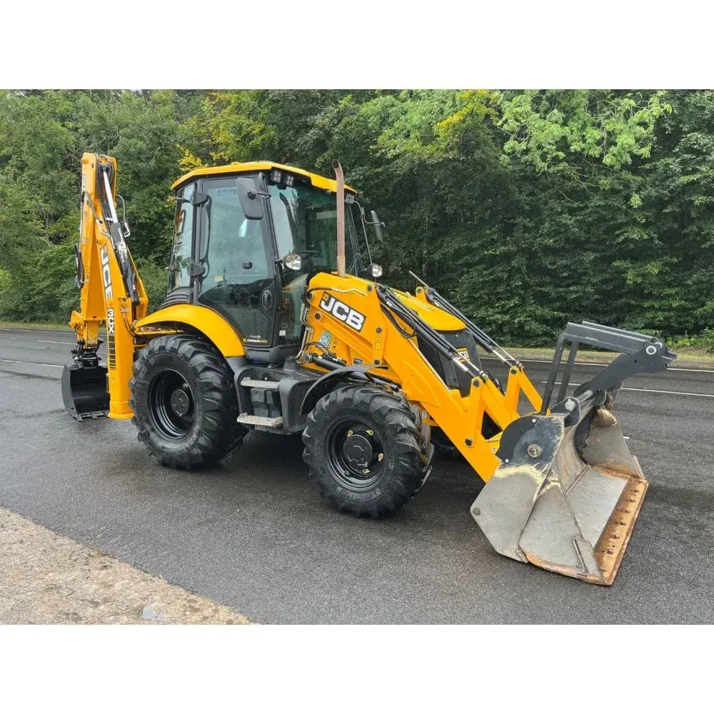 None JCB • 3CX PRO DUAL DRIVE, godište 2025 • 3